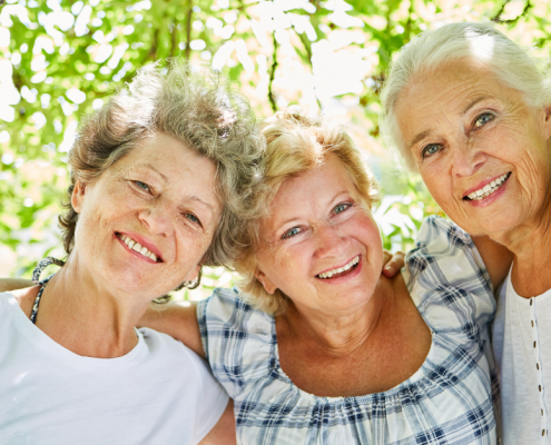 How to Plan Engaging Outdoor Activities for Seniors